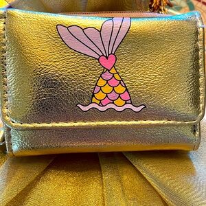 Gold metallic Mermaid Coin purse photo wallet w back zipper Excellent preowned